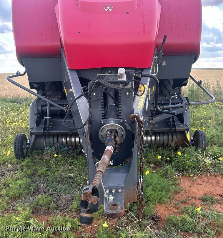 image for item EC1386 2017 Massey Ferguson 2290 large square baler