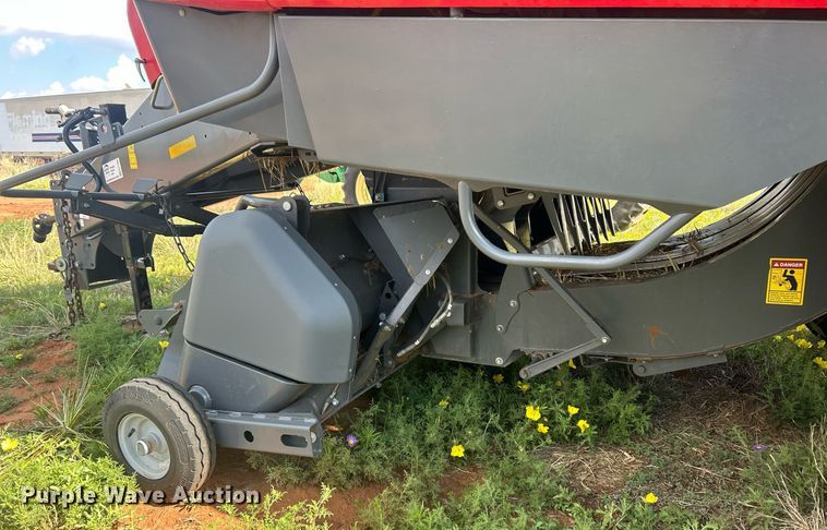 image for item EC1386 2017 Massey Ferguson 2290 large square baler