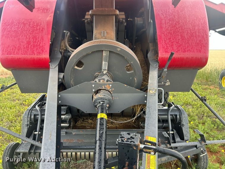 image for item EC1386 2017 Massey Ferguson 2290 large square baler