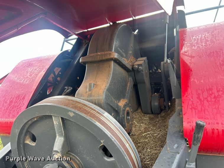 image for item EC1386 2017 Massey Ferguson 2290 large square baler