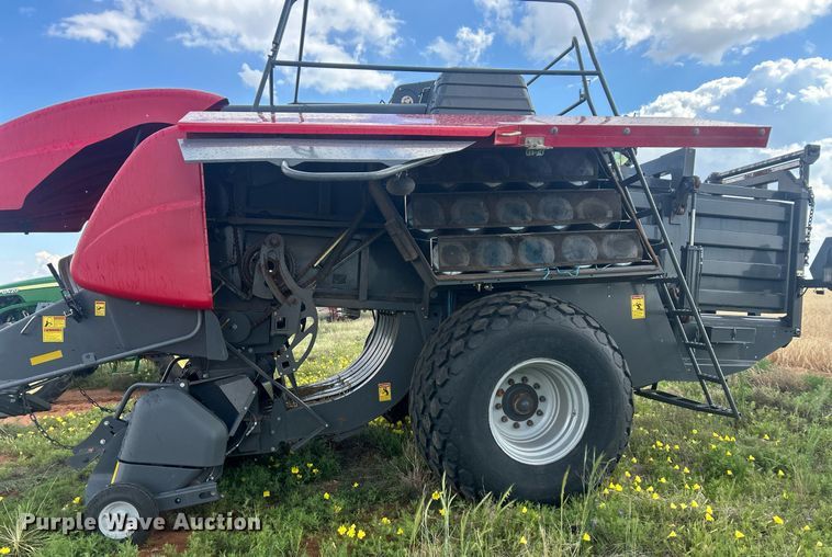 image for item EC1386 2017 Massey Ferguson 2290 large square baler