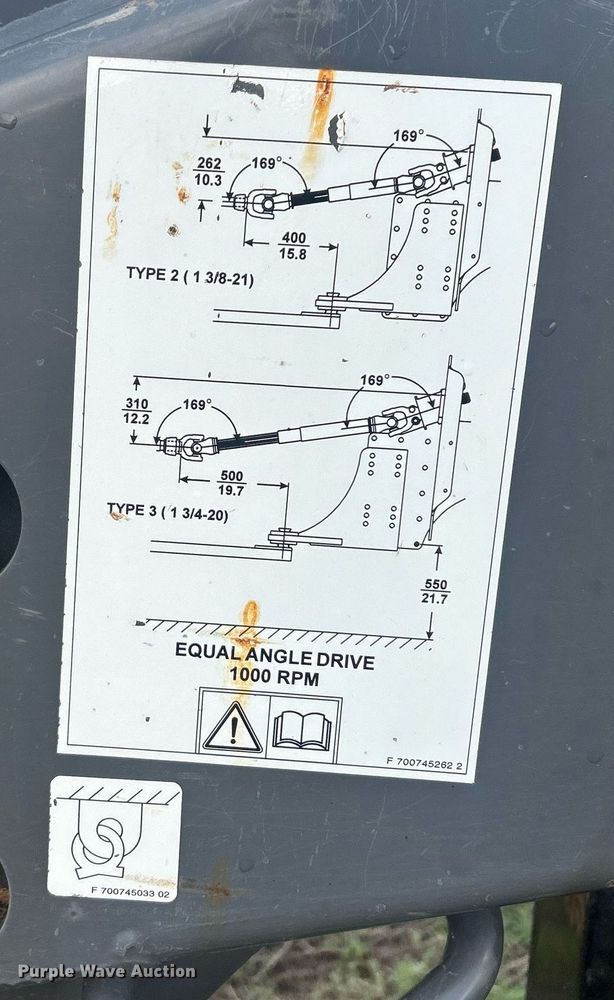 image for item EC1386 2017 Massey Ferguson 2290 large square baler