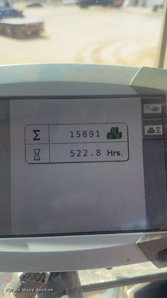 image for item EC1386 2017 Massey Ferguson 2290 large square baler