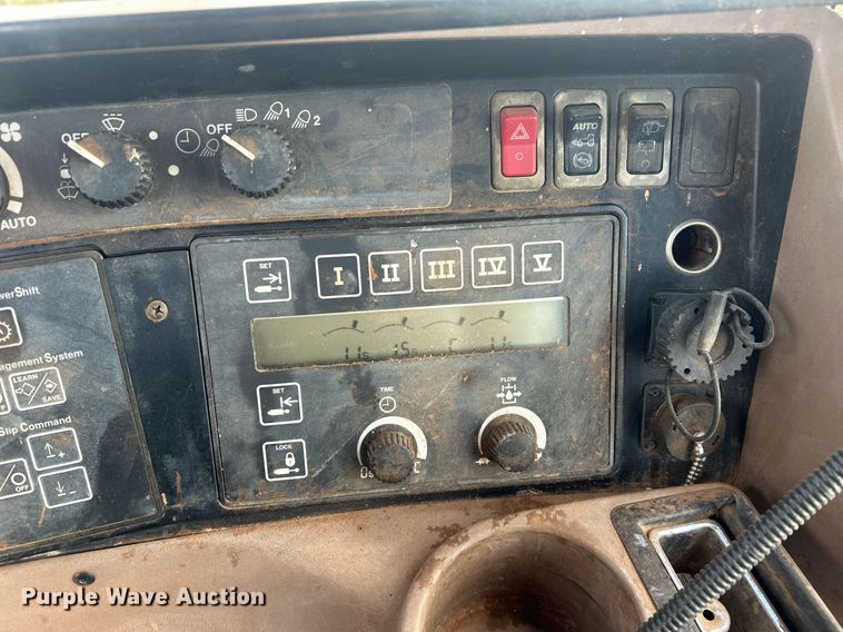 image for item EC1387 John Deere 8420 MFWD tractor