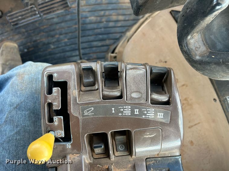 image for item EC1387 John Deere 8420 MFWD tractor