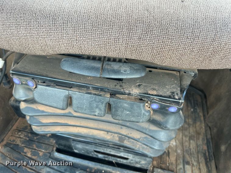 image for item EC1387 John Deere 8420 MFWD tractor