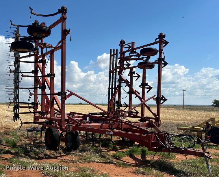 image for item EC1388 Case IH 5700 field cultivator