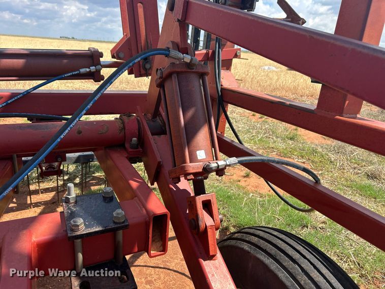 image for item EC1388 Case IH 5700 field cultivator