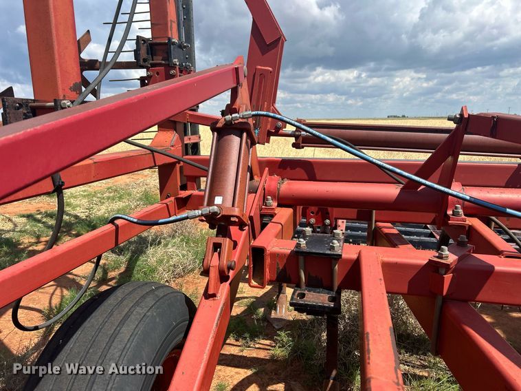 image for item EC1388 Case IH 5700 field cultivator