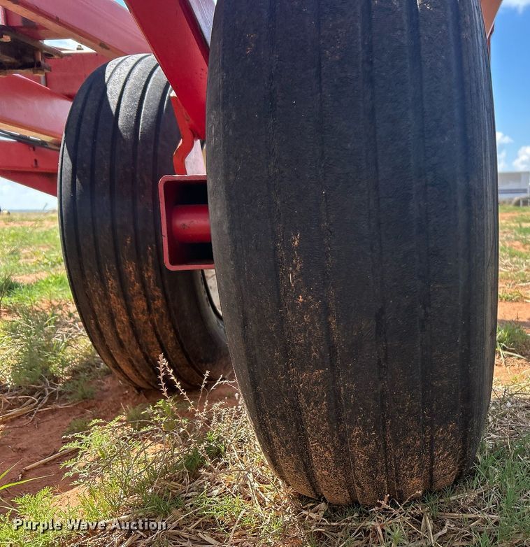 image for item EC1388 Case IH 5700 field cultivator