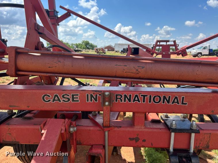 image for item EC1388 Case IH 5700 field cultivator