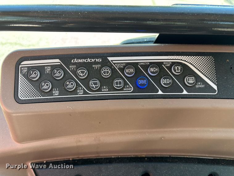 image for item EC3580 2024 Kioti HX1151 MFWD tractor