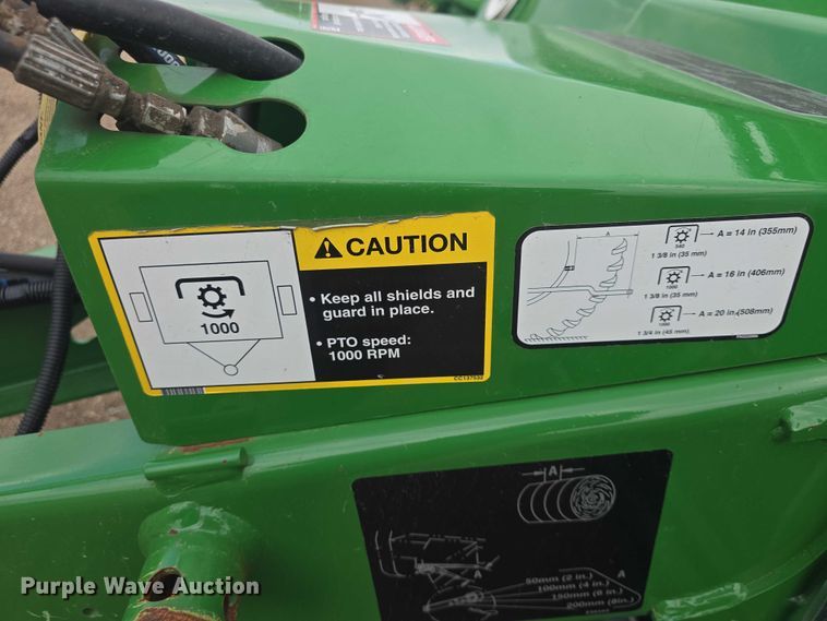 image for item EF3517 2020 John Deere 560R Premium round baler