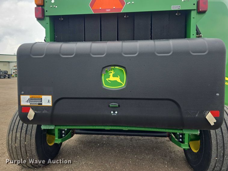 image for item EF3517 2020 John Deere 560R Premium round baler
