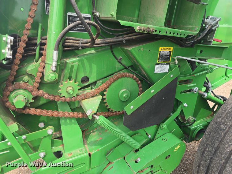 image for item EF3517 2020 John Deere 560R Premium round baler