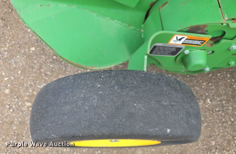 image for item EF3517 2020 John Deere 560R Premium round baler