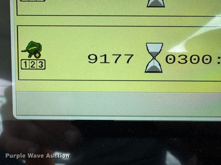 image for item EF3517 2020 John Deere 560R Premium round baler