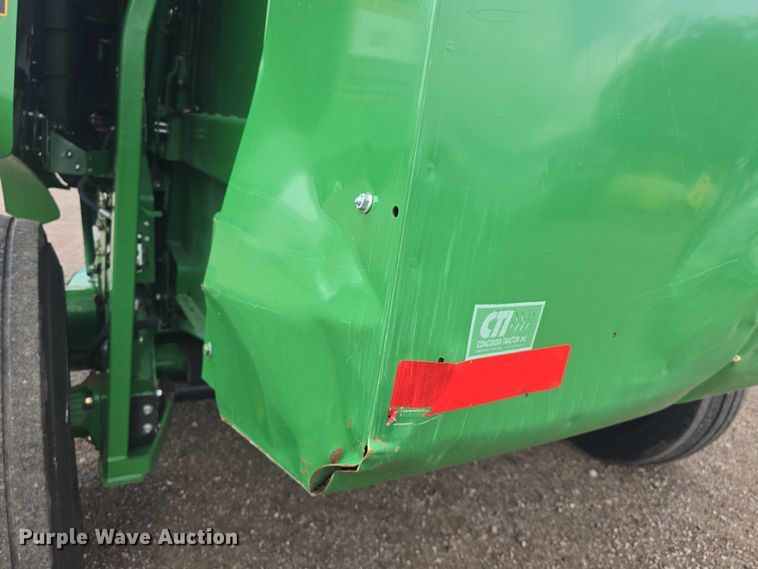 image for item EF3518 2014 John Deere 569 Premium round baler