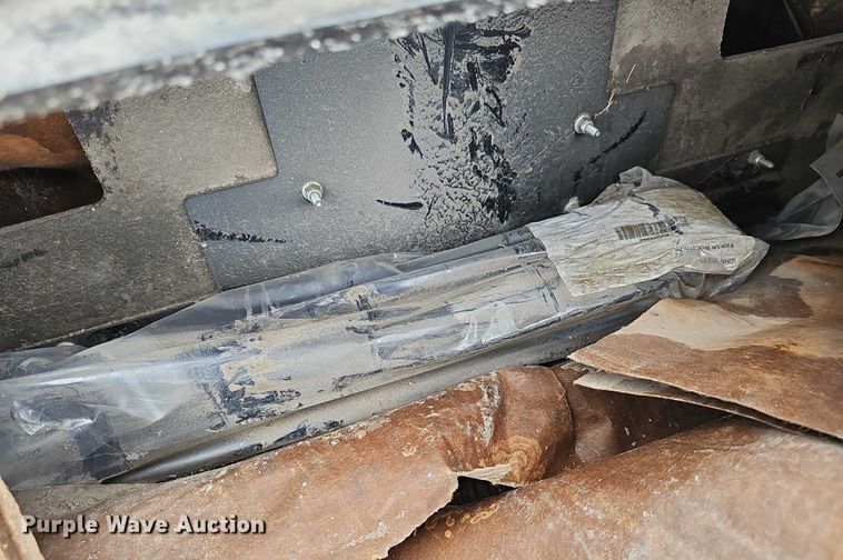 image for item EH8986 2022 John Deere FastBack Pro 60 mower deck