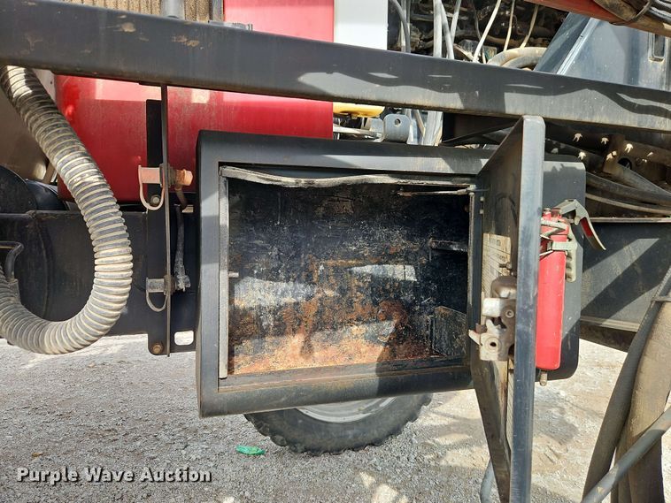 image for item EJ0028 2011 Case Patriot 4420 sprayer