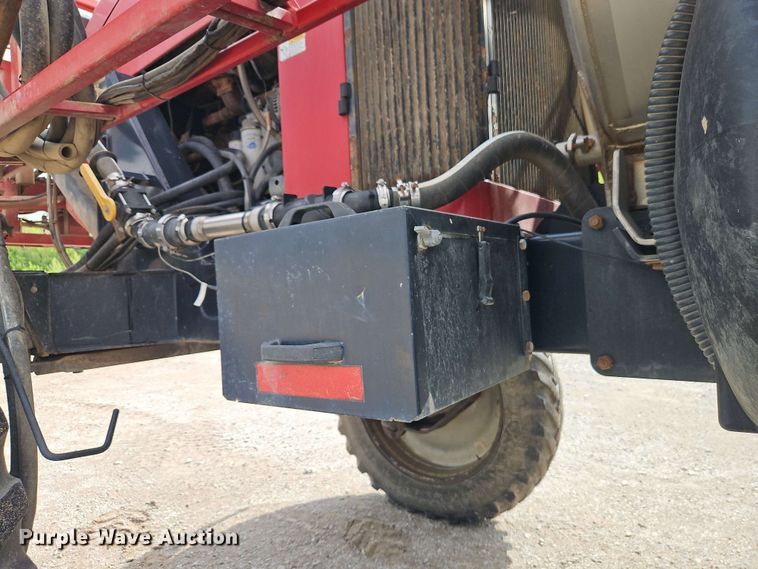 image for item EJ0028 2011 Case Patriot 4420 sprayer