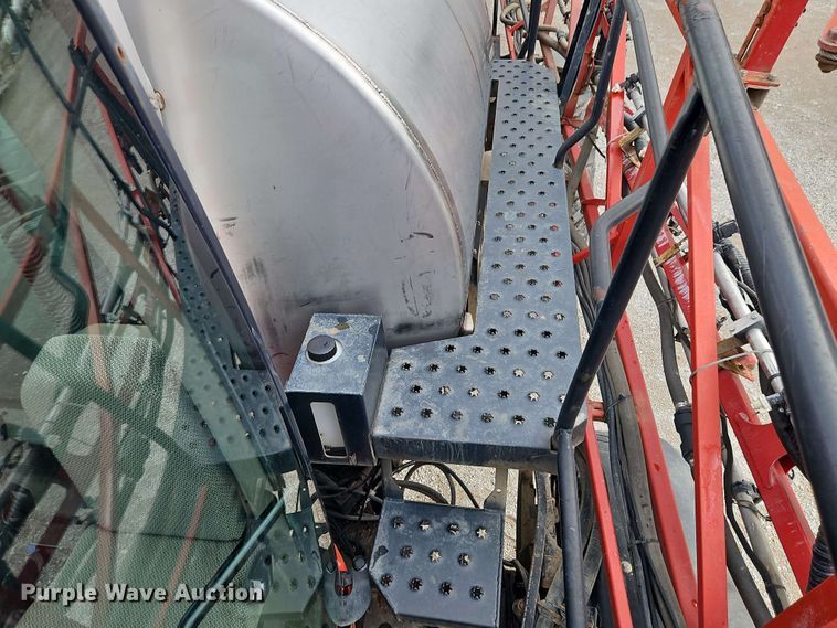 image for item EJ0028 2011 Case Patriot 4420 sprayer