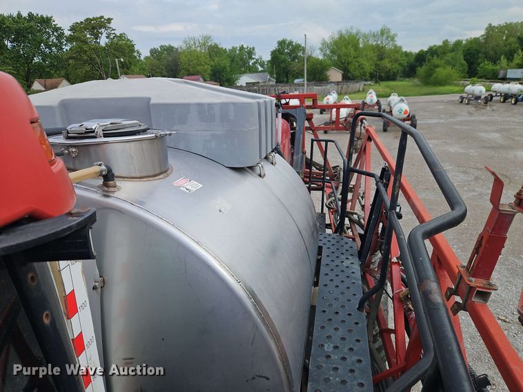 image for item EJ0028 2011 Case Patriot 4420 sprayer