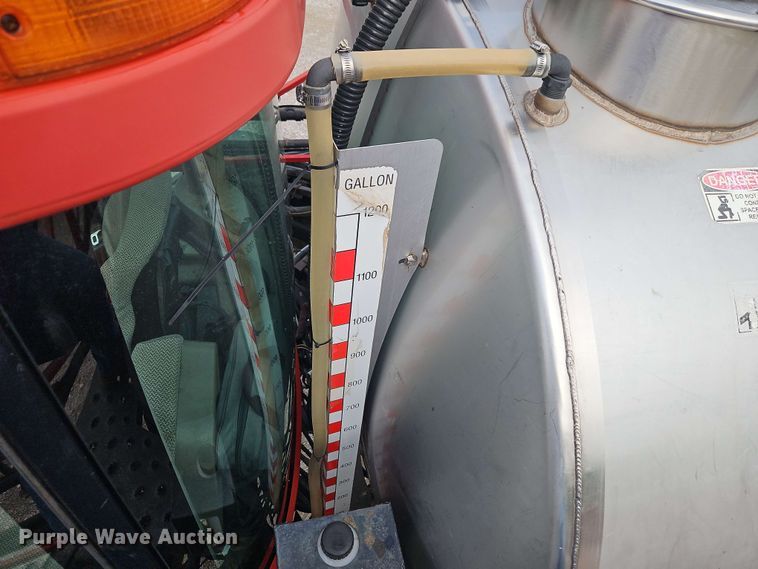 image for item EJ0028 2011 Case Patriot 4420 sprayer