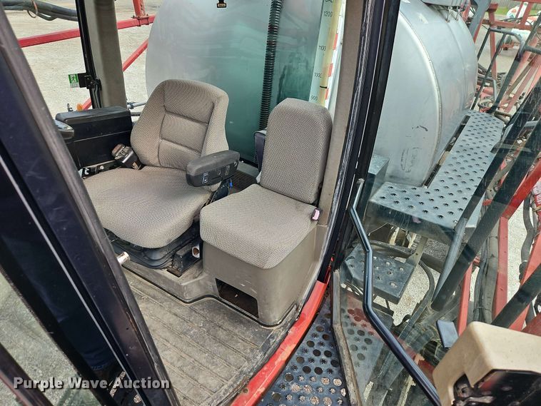 image for item EJ0028 2011 Case Patriot 4420 sprayer