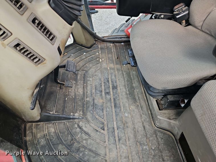 image for item EJ0028 2011 Case Patriot 4420 sprayer