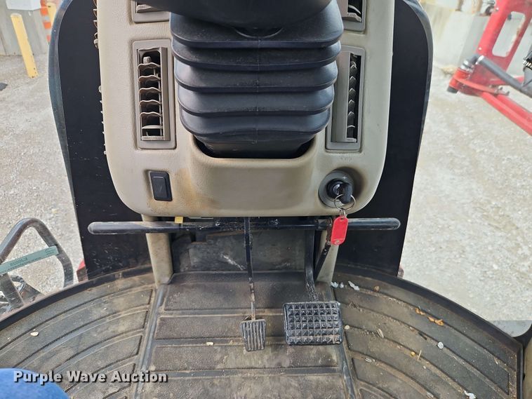 image for item EJ0028 2011 Case Patriot 4420 sprayer