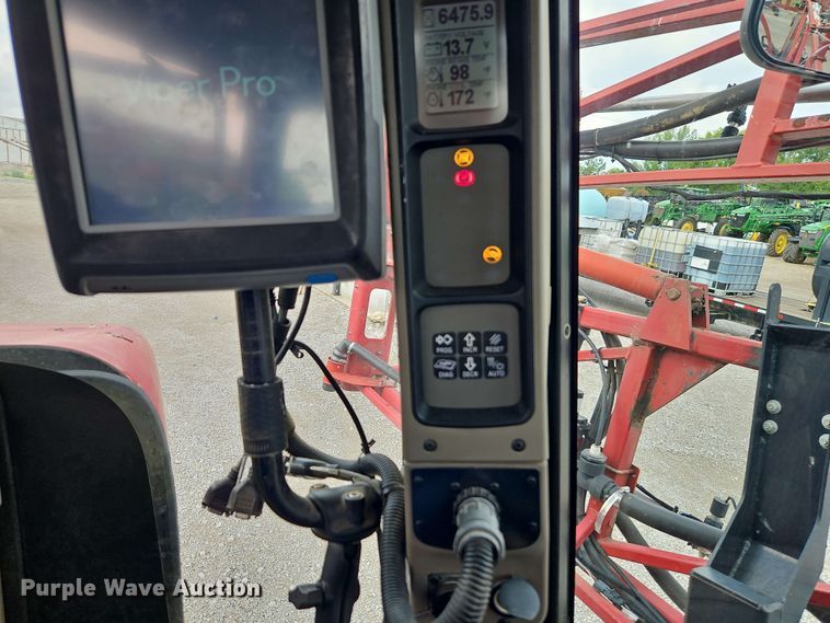 image for item EJ0028 2011 Case Patriot 4420 sprayer