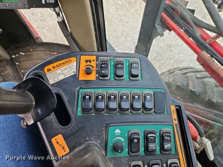 image for item EJ0028 2011 Case Patriot 4420 sprayer