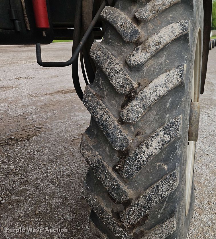 image for item EJ0028 2011 Case Patriot 4420 sprayer