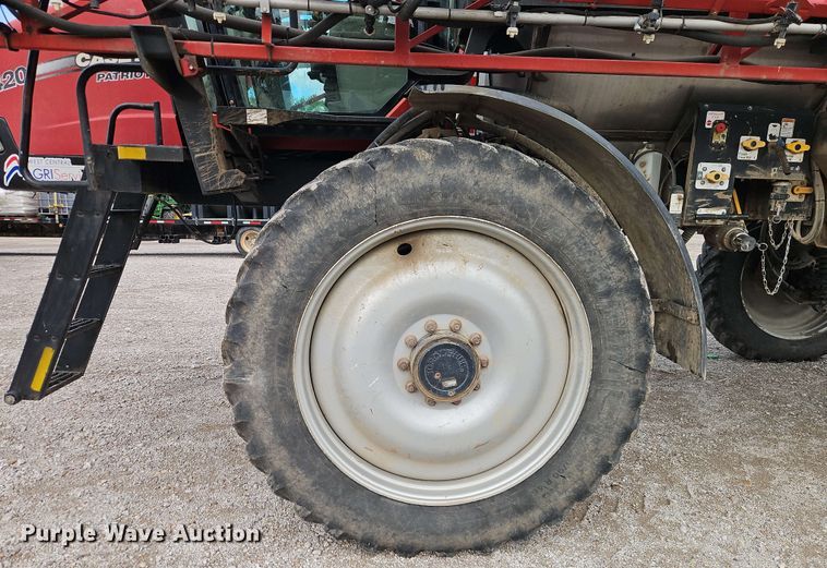 image for item EJ0028 2011 Case Patriot 4420 sprayer