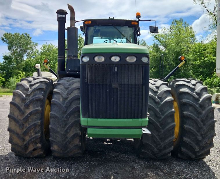 image for item EJ0030 2003 John Deere 9430 4WD tractor