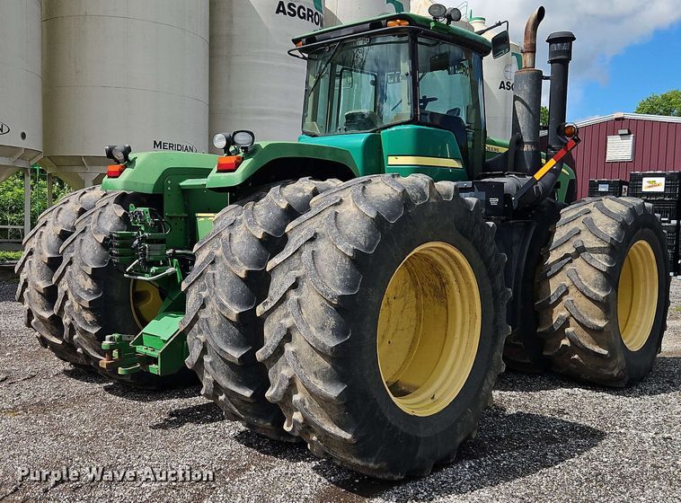 image for item EJ0030 2003 John Deere 9430 4WD tractor