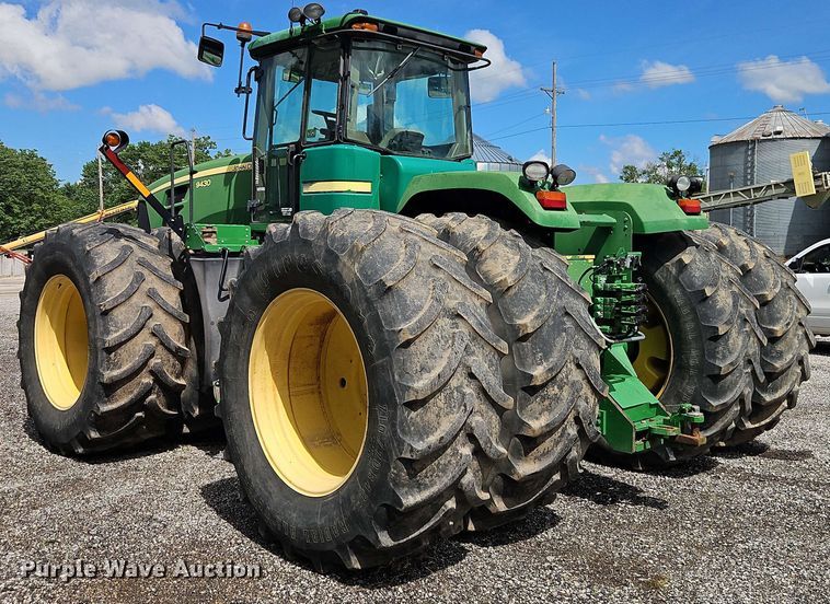 image for item EJ0030 2003 John Deere 9430 4WD tractor