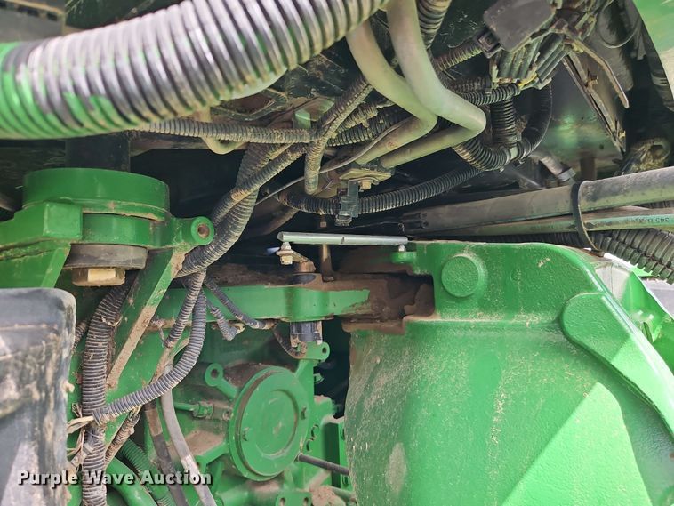 image for item EJ0030 2003 John Deere 9430 4WD tractor