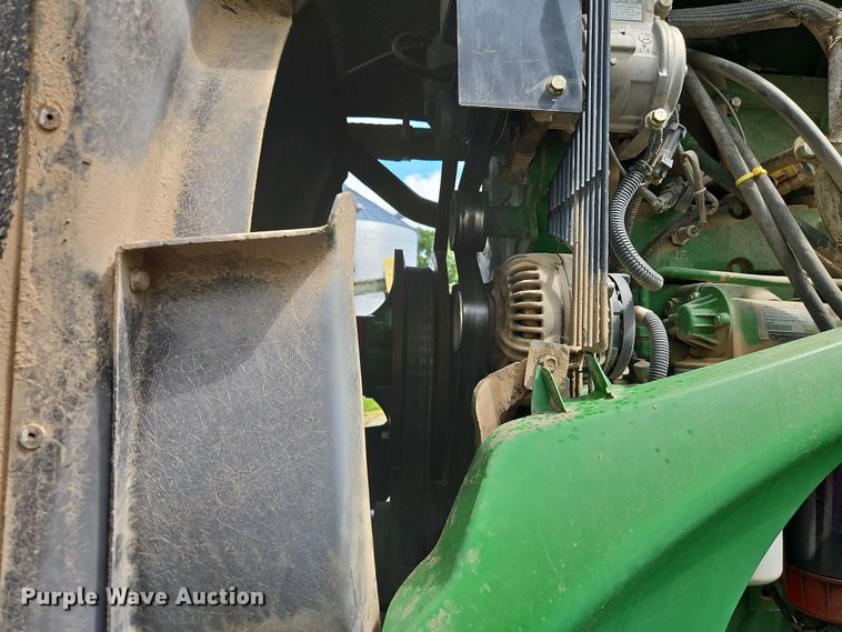 image for item EJ0030 2003 John Deere 9430 4WD tractor