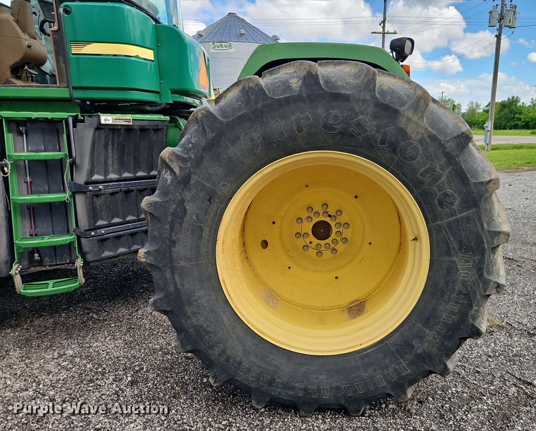 image for item EJ0030 2003 John Deere 9430 4WD tractor