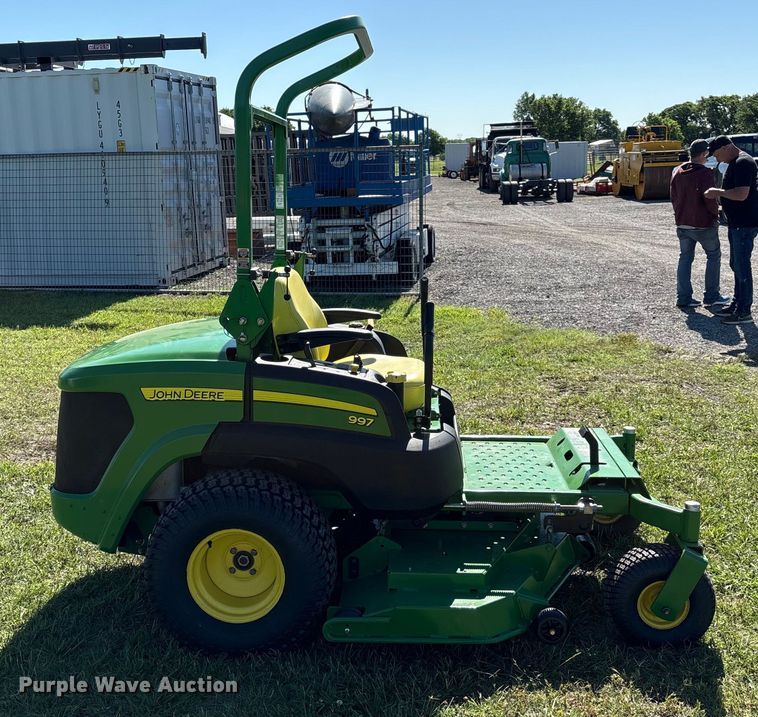image for item EL2087 2010 John Deere 997 ZTR lawn mower