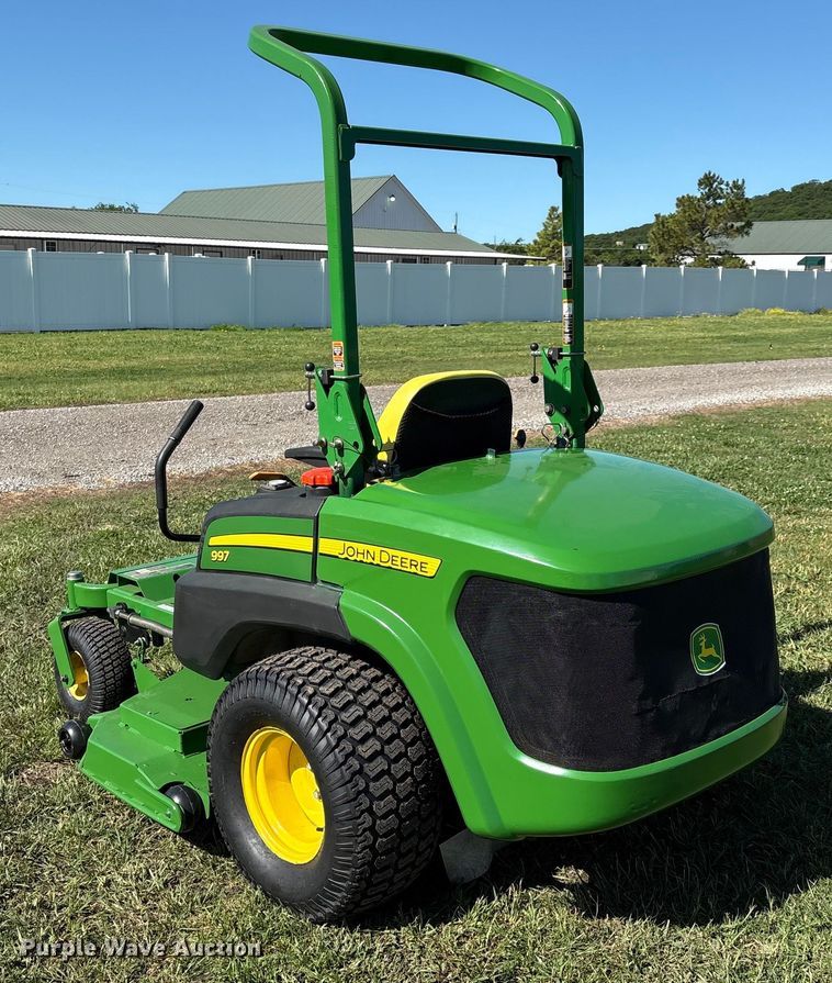 image for item EL2087 2010 John Deere 997 ZTR lawn mower