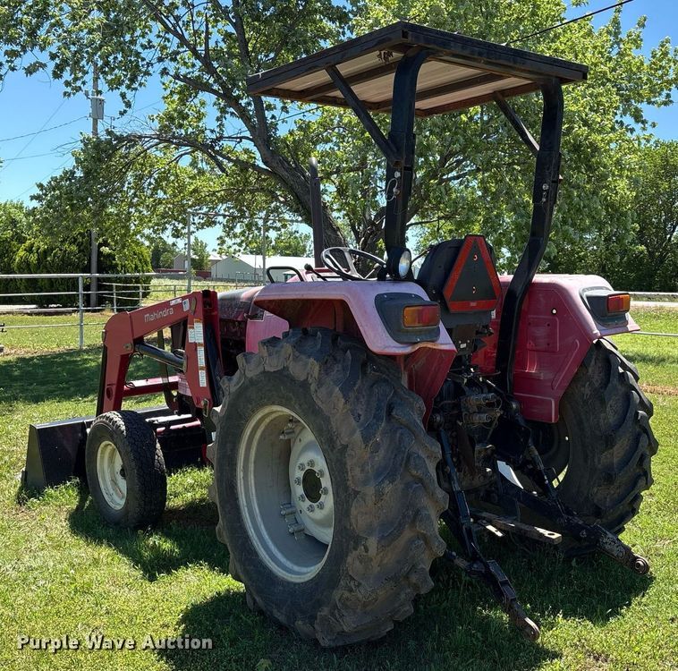 image for item EL2089 2017 Mahindra 5570 tractor