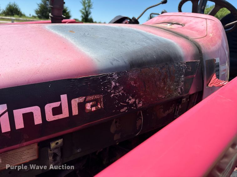 image for item EL2089 2017 Mahindra 5570 tractor