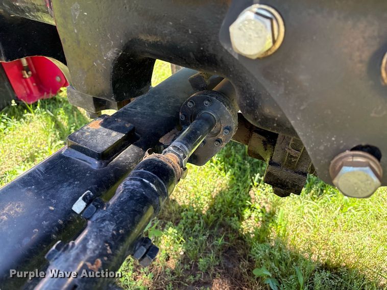 image for item EL2089 2017 Mahindra 5570 tractor