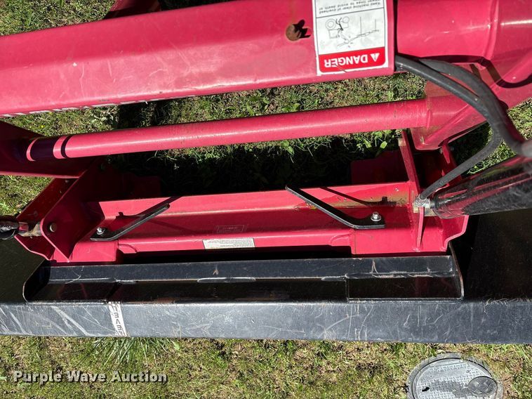 image for item EL2089 2017 Mahindra 5570 tractor