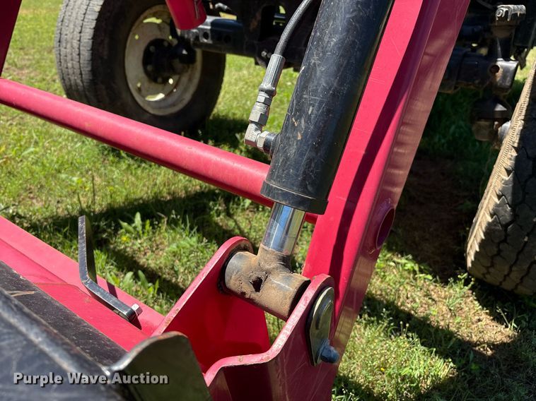 image for item EL2089 2017 Mahindra 5570 tractor