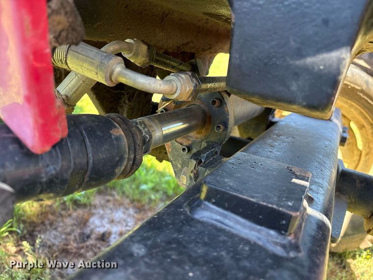 image for item EL2089 2017 Mahindra 5570 tractor