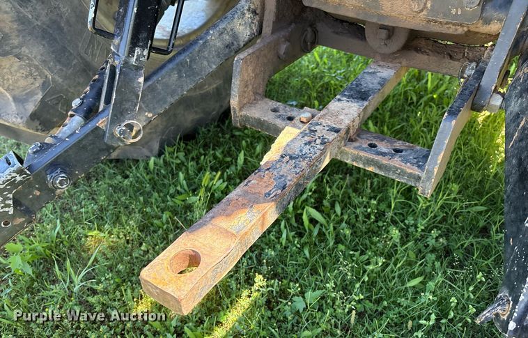 image for item EL2089 2017 Mahindra 5570 tractor